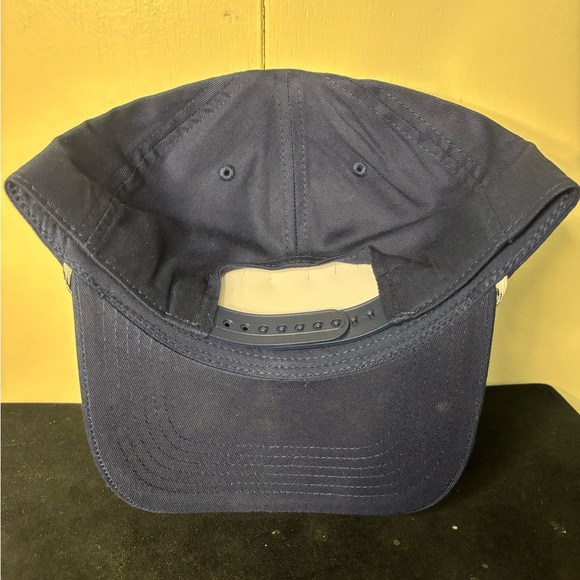 Toronto Maple Leafs Navy Cap - Picture 2 of 2